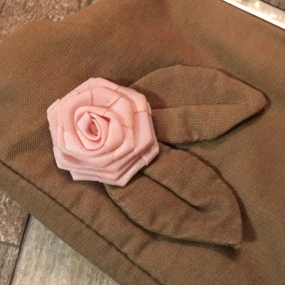 American Eagle Army Green Clutch with Pink Rosette - Picture 3 of 5